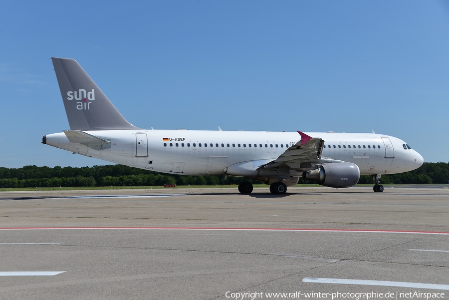 Sundair Airbus A320-214 (D-ASEF) | Photo 395528