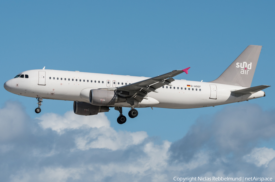 Sundair Airbus A320-214 (D-ASEF) | Photo 267249