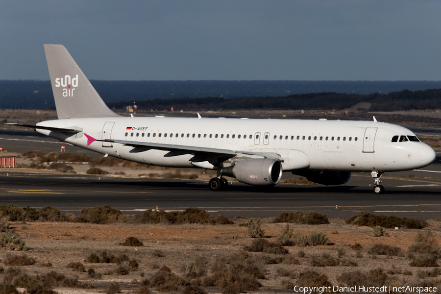 Sundair Airbus A320-214 (D-ASEF) | Photo 413439