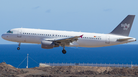 Sundair Airbus A320-214 (D-ASEF) at  Gran Canaria, Spain