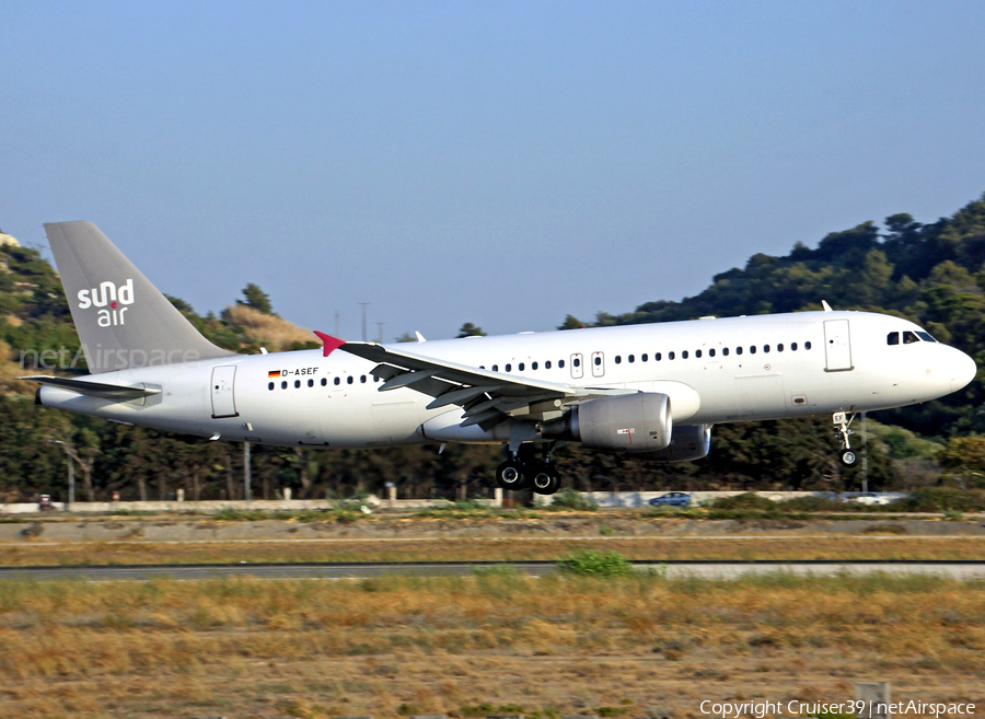 Sundair Airbus A320-214 (D-ASEF) | Photo 290788