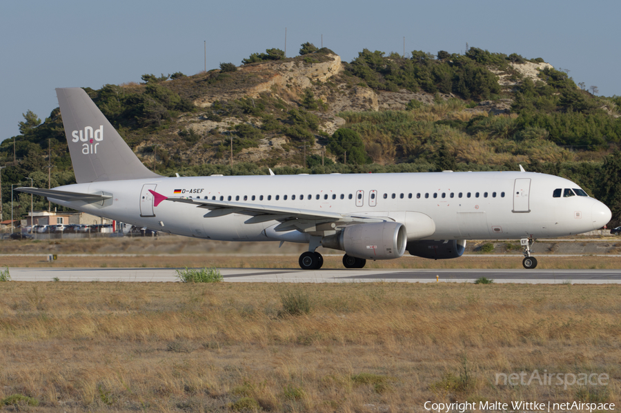 Sundair Airbus A320-214 (D-ASEF) | Photo 399737