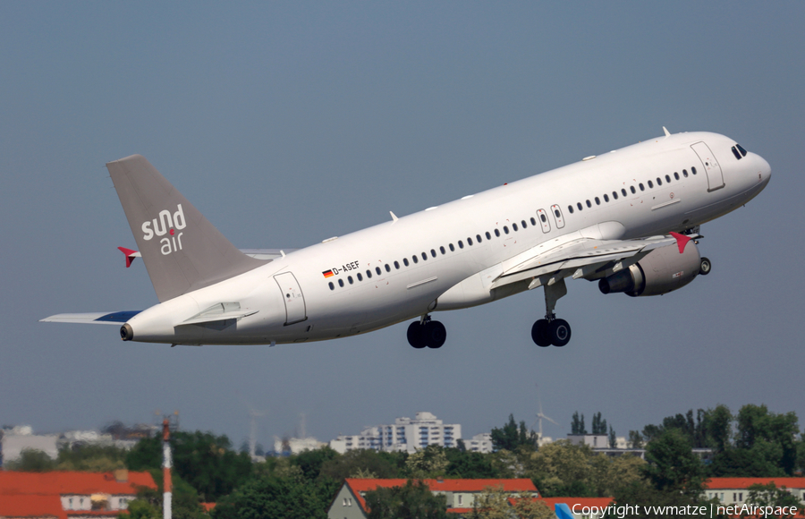 Sundair Airbus A320-214 (D-ASEF) | Photo 244036