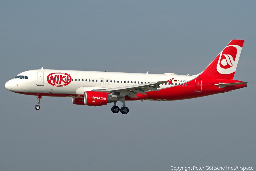 Niki Airbus A320-214 (D-ASGK) | Photo 267690