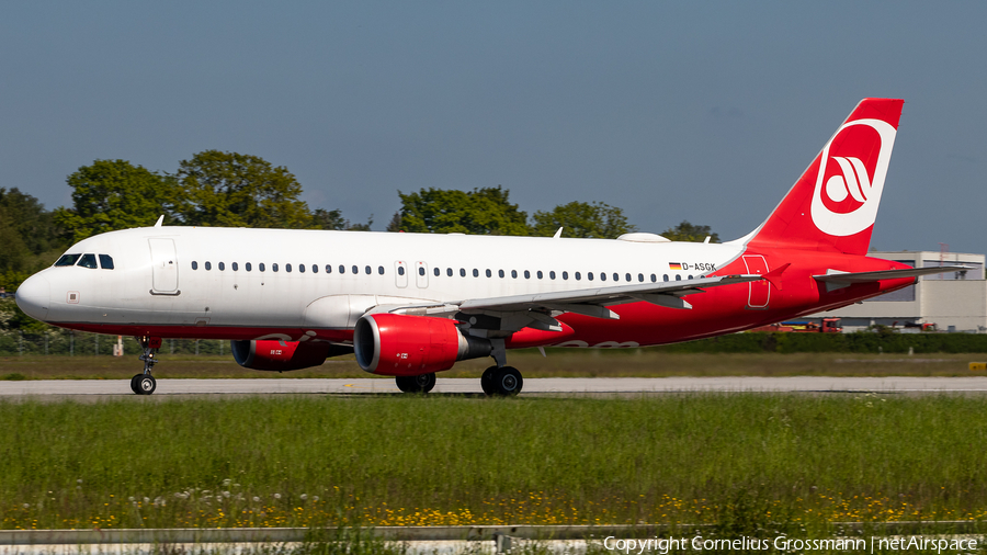 Sundair Airbus A320-214 (D-ASGK) | Photo 450056