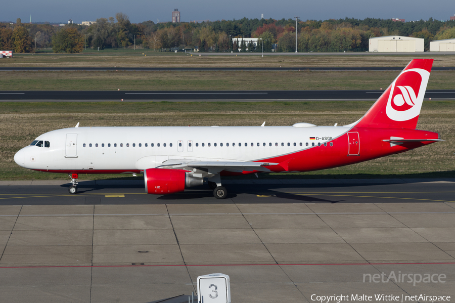 Sundair Airbus A320-214 (D-ASGK) | Photo 410006