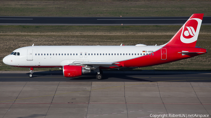 Sundair Airbus A320-214 (D-ASGK) | Photo 591699
