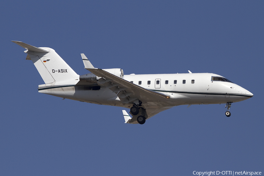 (Private) Bombardier CL-600-2B16 Challenger 604 (D-ASIX) | Photo 391606