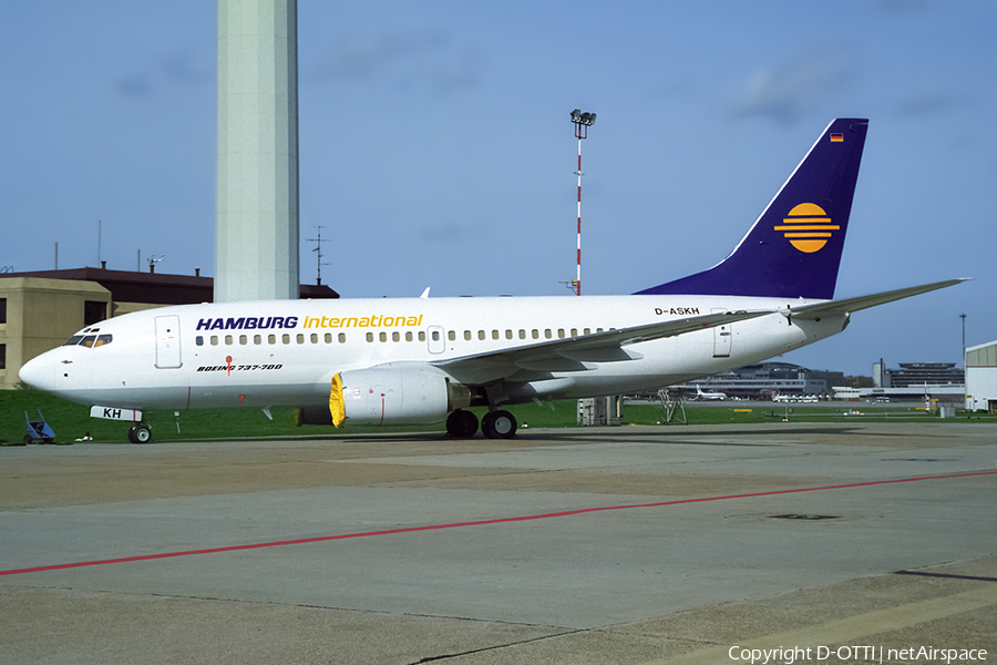 Hamburg International Boeing 737-73S (D-ASKH) | Photo 393100