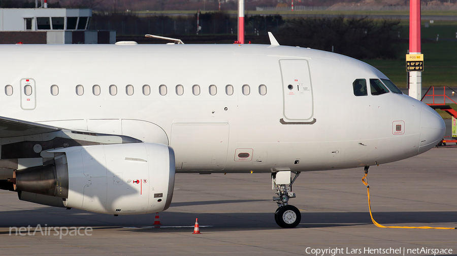 PrivatAir Airbus A319-112 (D-ASPA) | Photo 92639
