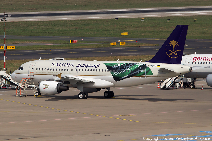 Saudi Arabian Airlines (PrivatAir) Airbus A319-112 (D-ASPA) | Photo 103938