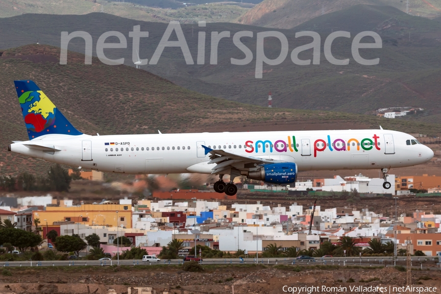 Small Planet Airlines Germany Airbus A321-211 (D-ASPD) | Photo 337450