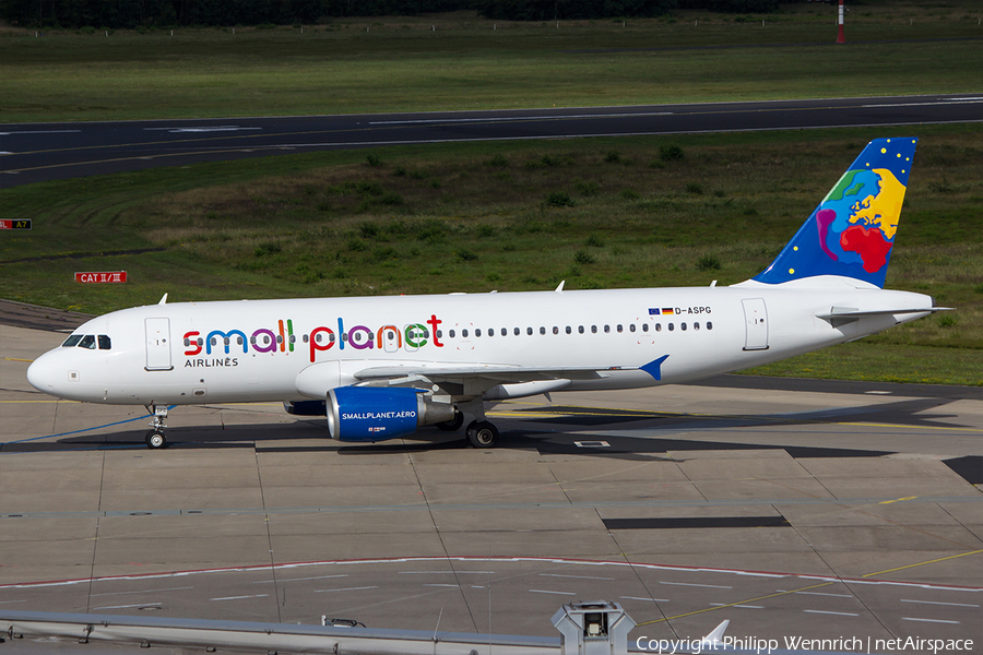 Small Planet Airlines Germany Airbus A320-214 (D-ASPG) | Photo 113581