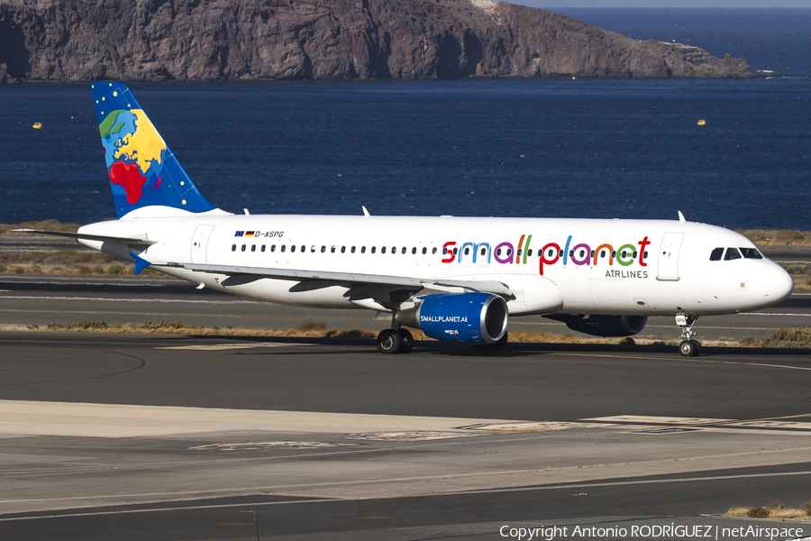 Small Planet Airlines Germany Airbus A320-214 (D-ASPG) | Photo 170961