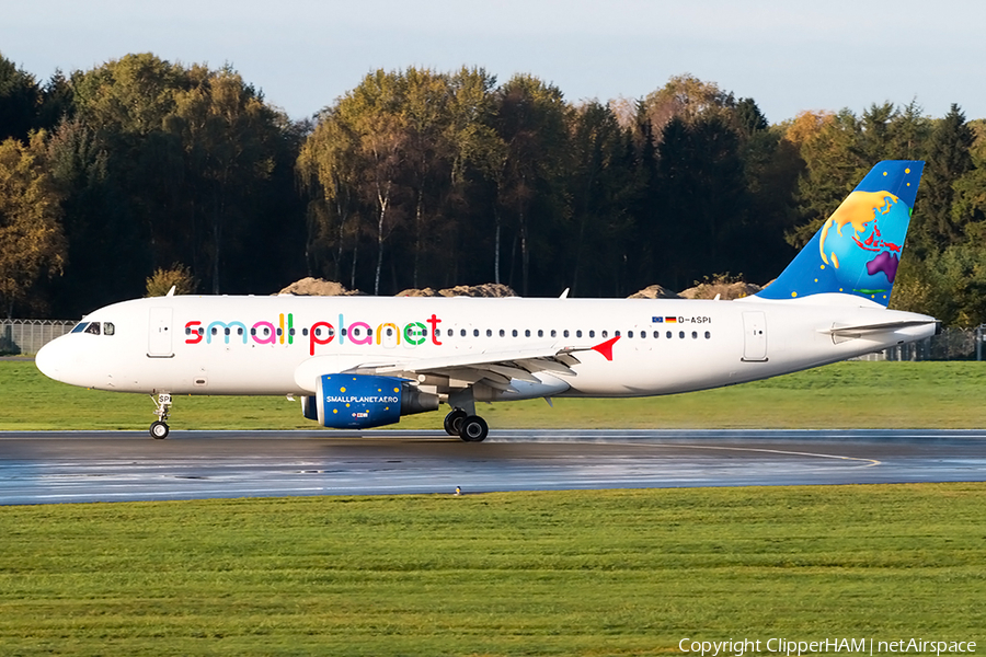 Small Planet Airlines Germany Airbus A320-214 (D-ASPI) | Photo 194631