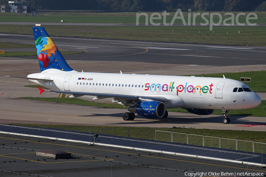 Small Planet Airlines Germany Airbus A320-214 (D-ASPI) | Photo 213607