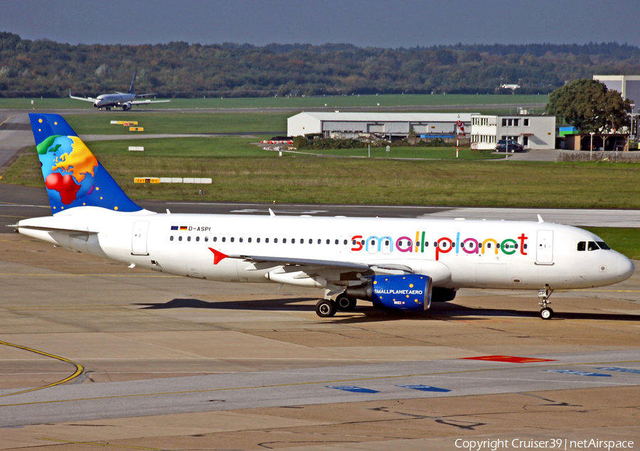 Small Planet Airlines Germany Airbus A320-214 (D-ASPI) | Photo 249636