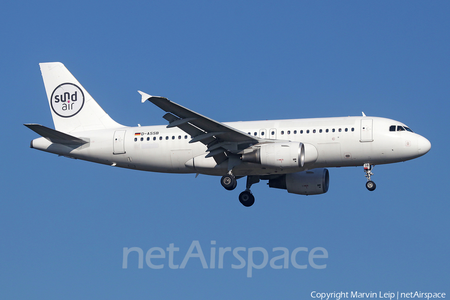 Sundair Airbus A319-112 (D-ASSB) | Photo 489903