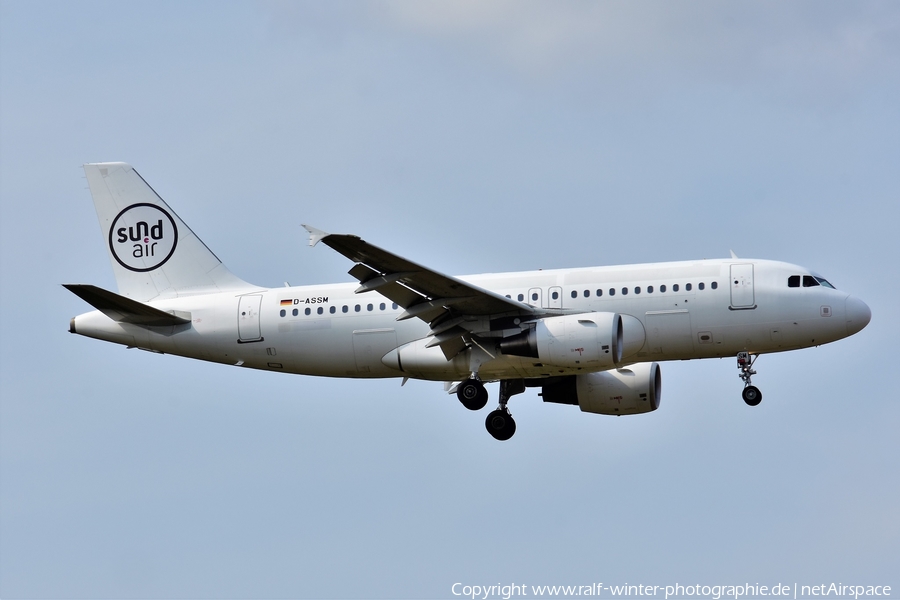 Sundair Airbus A319-112 (D-ASSM) | Photo 495180