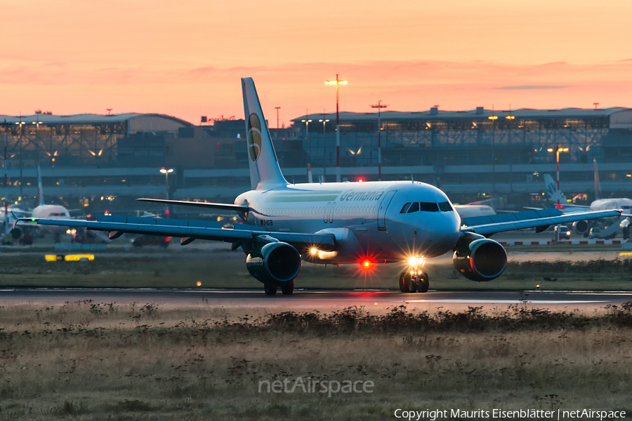 Germania Airbus A319-112 (D-ASTB) | Photo 186092