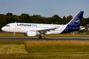 Lufthansa City Airlines Airbus A319-112 (D-ASTX) at  Hamburg - Fuhlsbuettel (Helmut Schmidt), Germany