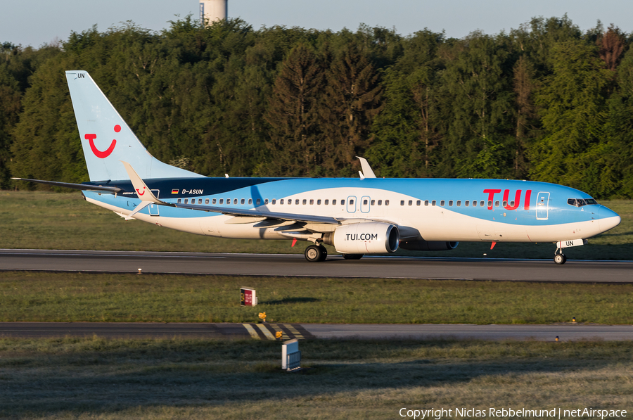 TUI Airlines Germany Boeing 737-8BK (D-ASUN) | Photo 319575