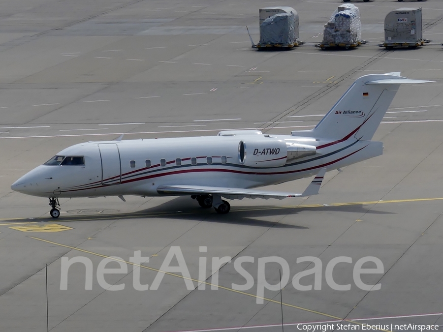 Air Alliance Bombardier CL-600-2B16 Challenger 604 (D-ATWO) | Photo 176342