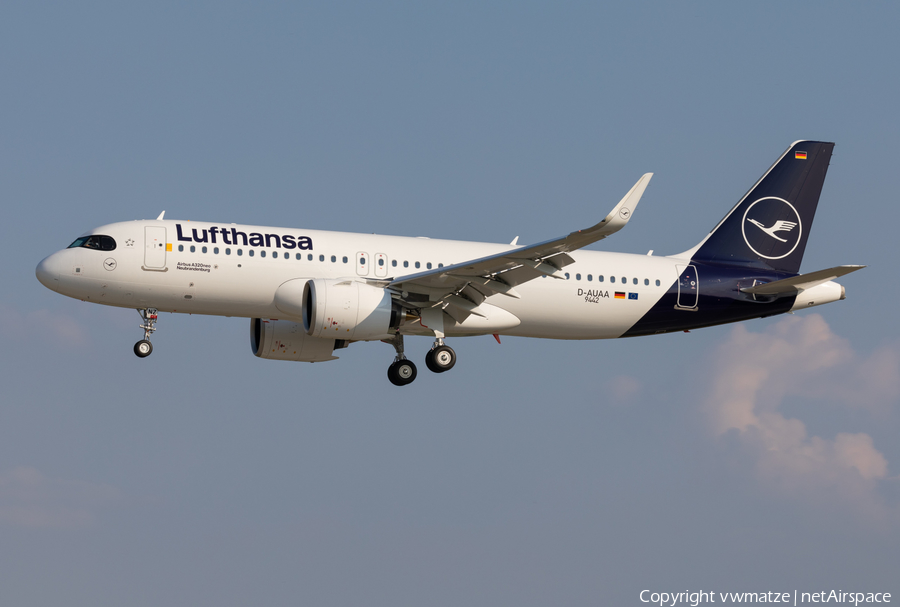 Lufthansa Airbus A320-271N (D-AUAA) | Photo 392324