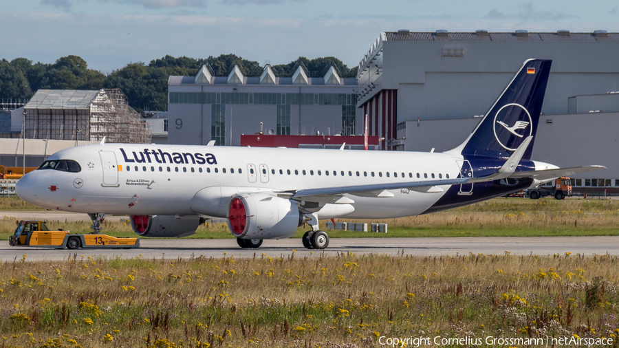 Lufthansa Airbus A320-271N (D-AUAA) | Photo 394412