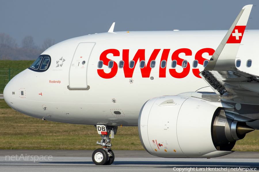 Swiss International Airlines Airbus A320-271N (D-AUAO) | Photo 378836
