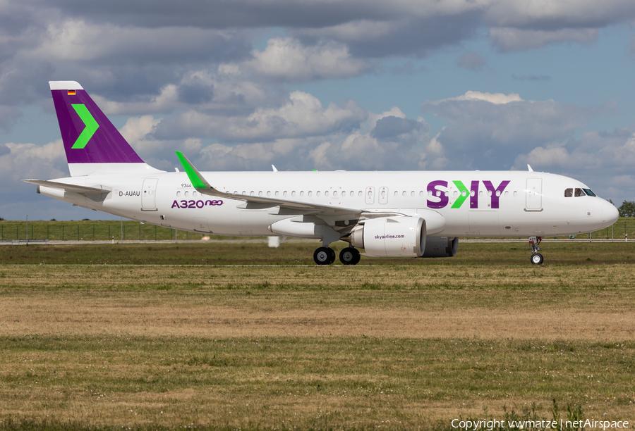 Sky Airline Airbus A320-251N (D-AUAU) | Photo 386057