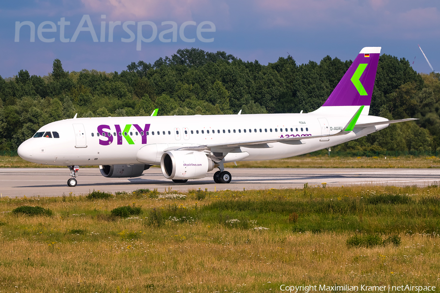Sky Airline Airbus A320-251N (D-AUAU) | Photo 477281