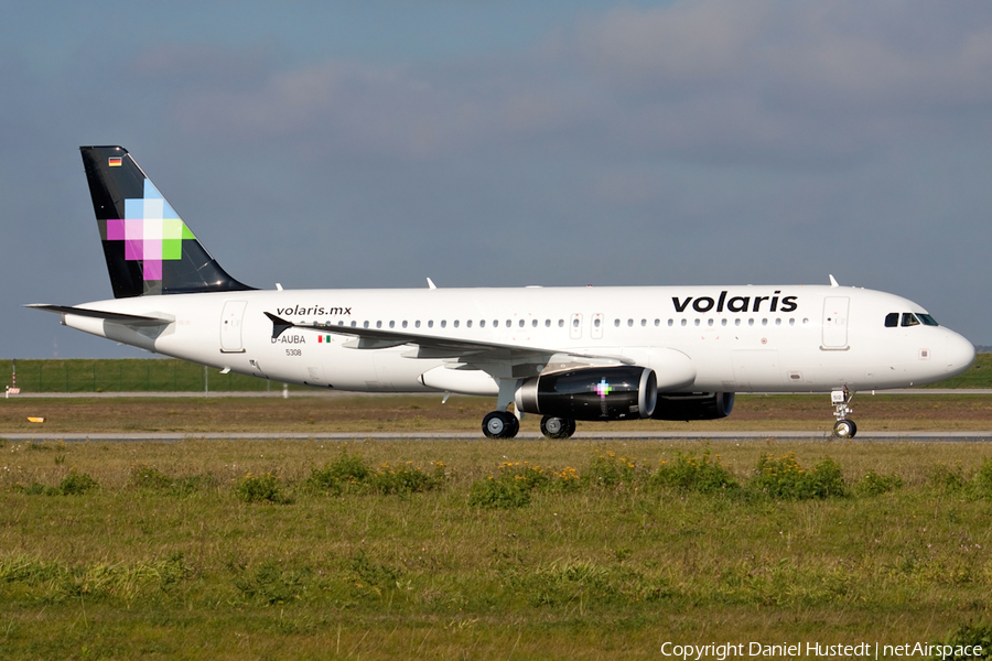 Volaris Airbus A320-233 (D-AUBA) | Photo 540282