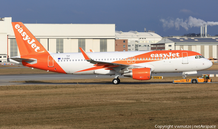 easyJet Airbus A320-214 (D-AUBA) | Photo 144411