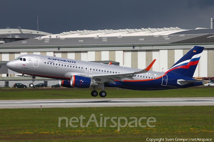 Aeroflot - Russian Airlines Airbus A320-214 (D-AUBJ) | Photo 158006