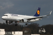 Lufthansa Airbus A320-214 (D-AUBJ) at  Hamburg - Finkenwerder, Germany