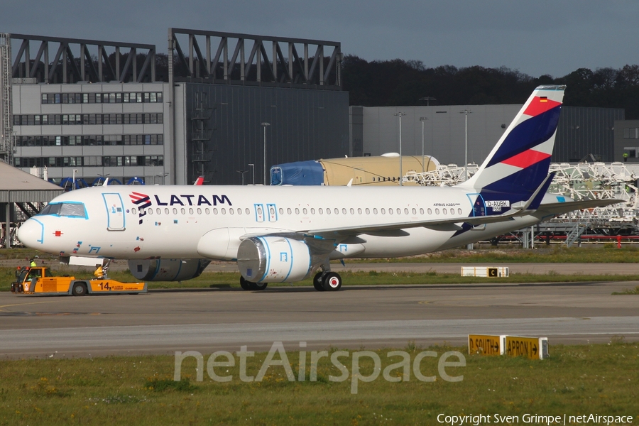 LATAM Airlines Brasil Airbus A320-273N (D-AUBK) | Photo 409324