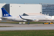 SAS - Scandinavian Airlines Airbus A320-251N (D-AUBM) at  Hamburg - Finkenwerder, Germany