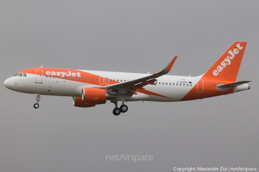 easyJet Airbus A320-214 (D-AUBM) | Photo 97682