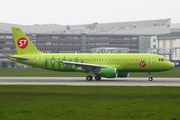 S7 Airlines Airbus A320-214 (D-AUBN) at  Hamburg - Finkenwerder, Germany