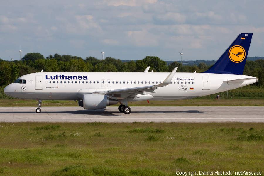 Lufthansa Airbus A320-214 (D-AUBR) | Photo 666528