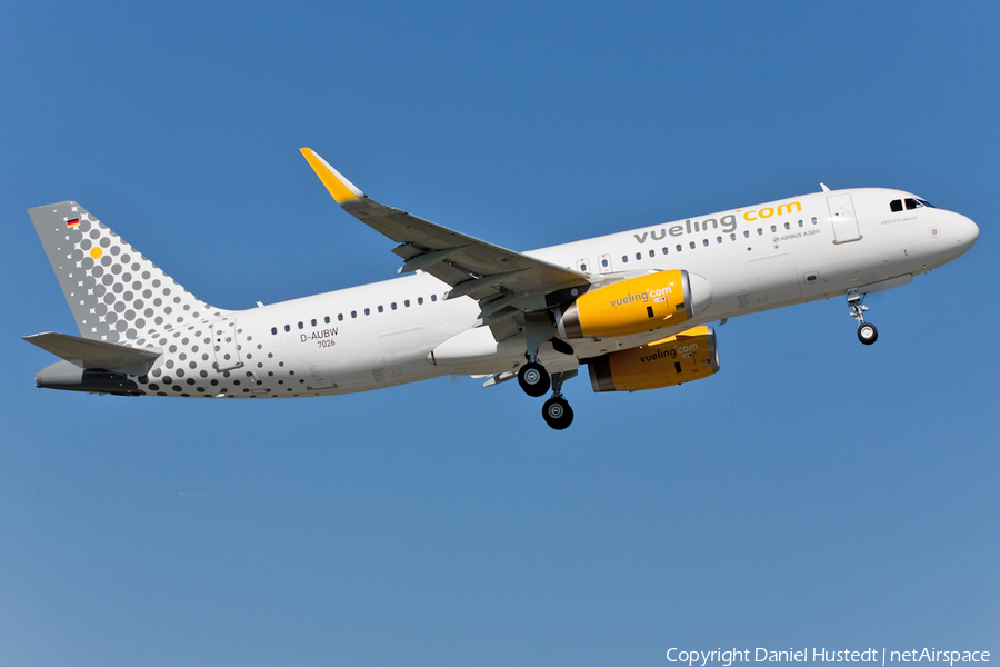 Vueling Airbus A320-232 (D-AUBW) | Photo 493328