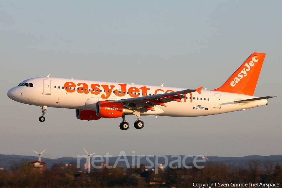 easyJet Airbus A320-214 (D-AUBW) | Photo 15993