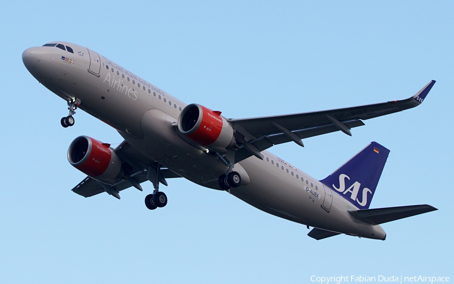 SAS - Scandinavian Airlines Airbus A320-251N (D-AUBX) | Photo 355445