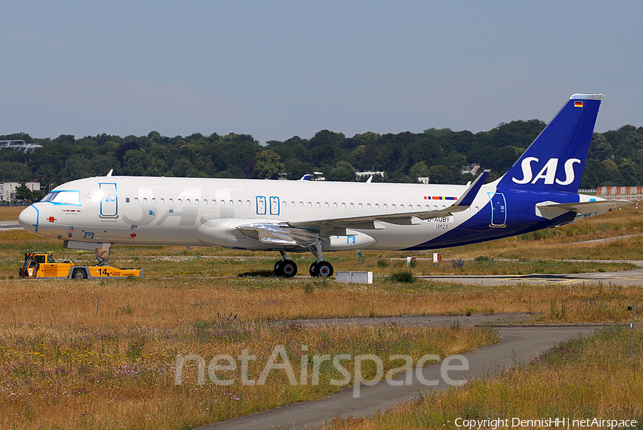 SAS - Scandinavian Airlines Airbus A320-251N (D-AUBY) | Photo 516412