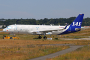 SAS - Scandinavian Airlines Airbus A320-251N (D-AUBY) at  Hamburg - Finkenwerder, Germany