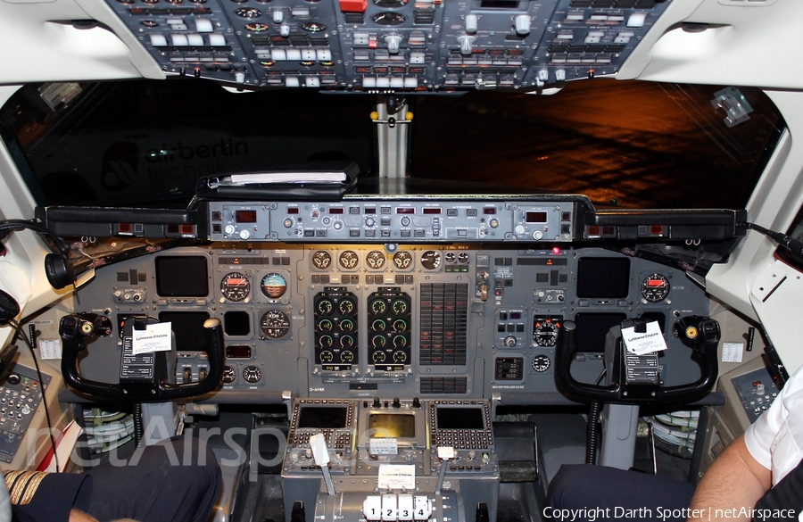 Lufthansa Regional (CityLine) BAe Systems BAe-146-RJ85 (D-AVRR) | Photo 171604
