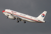 China Eastern Airlines Airbus A320-232 (D-AVVA) at  Hamburg - Fuhlsbuettel (Helmut Schmidt), Germany