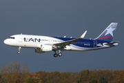 LAN Airlines Airbus A320-214 (D-AVVB) at  Hamburg - Fuhlsbuettel (Helmut Schmidt), Germany