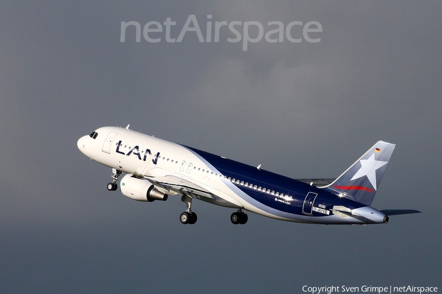 LAN Airlines Airbus A320-214 (D-AVVB) | Photo 34037